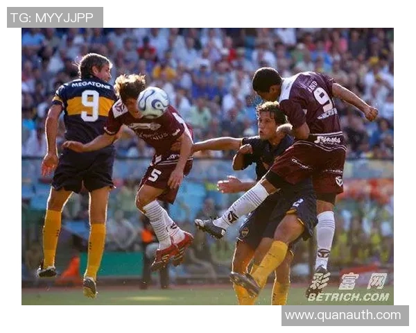 拉努斯与图库曼的激烈对决揭示了足球战术的魅力与团队合作的重要性